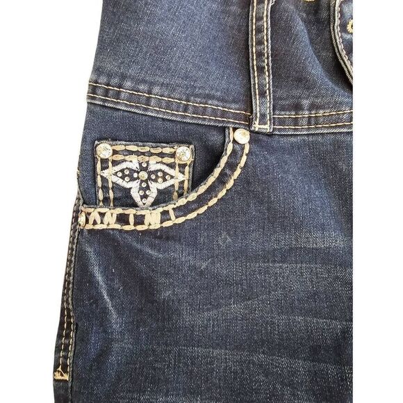 Silver Diva Dark Wash Juniors Size 3 Rhinestones Push up Jeans NWOT - Picture 4 of 12